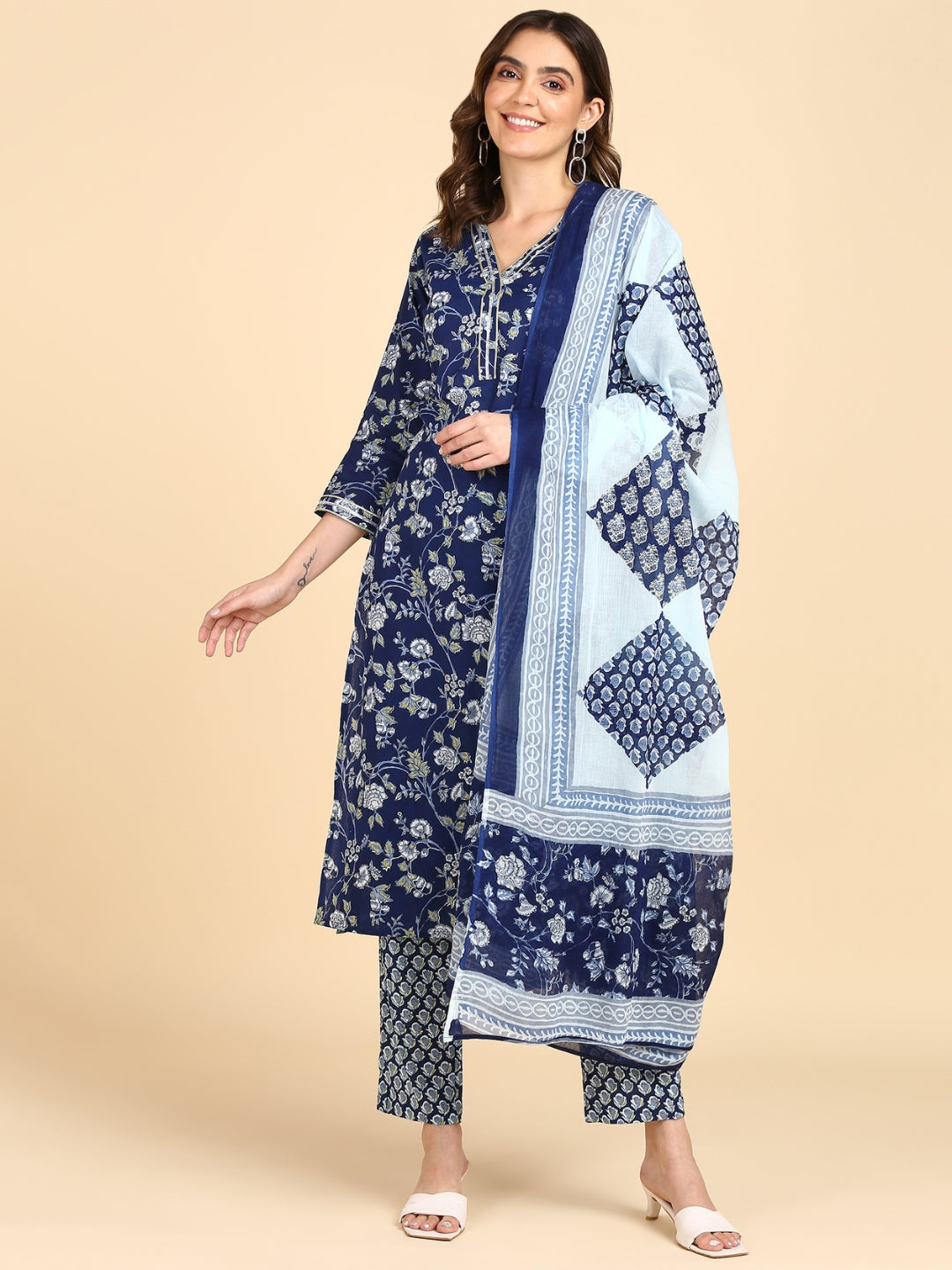 Floral Print Gota Work Kurta, Pant and Dupatta Set - Blue