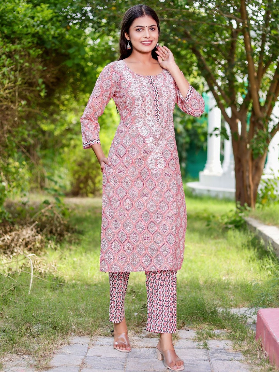 Pure Cotton Floral Print Embroidered Kurta Pant Set - Pink