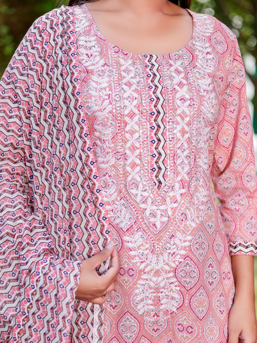 Thread Crush Pink Cotton Kurta Set