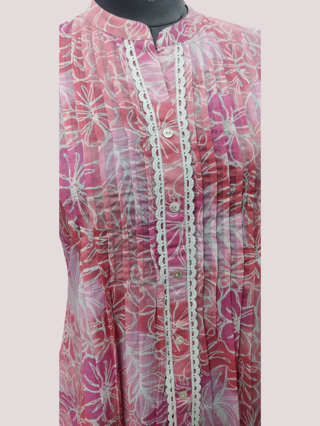 Cotton Printed Pleted Top with Lace detail - Pink