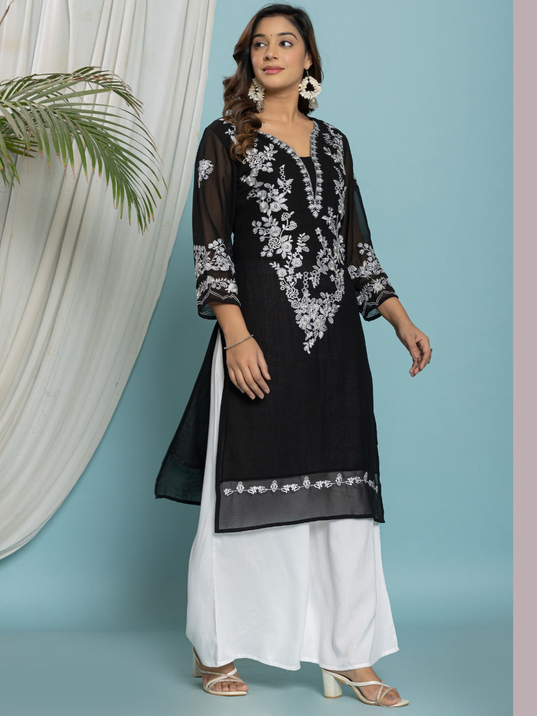 Thread Embroidered Georgette Solid Kurta with Lining - Black