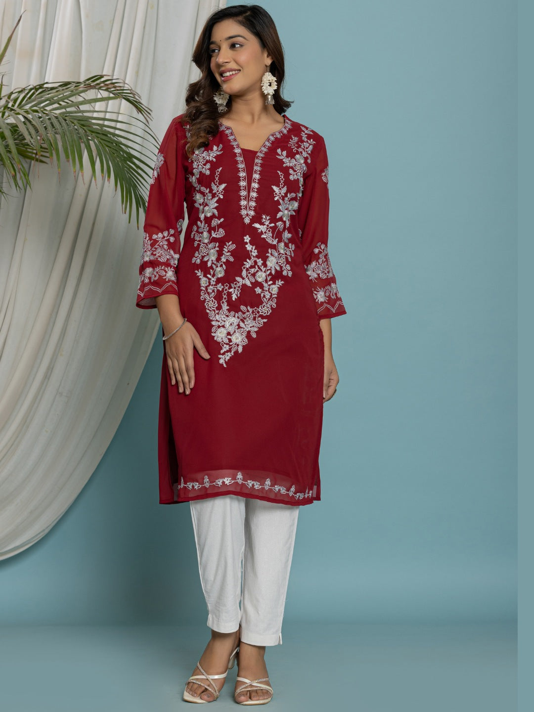 Thread Embroidered Georgette Solid Kurta with Lining - Maroon
