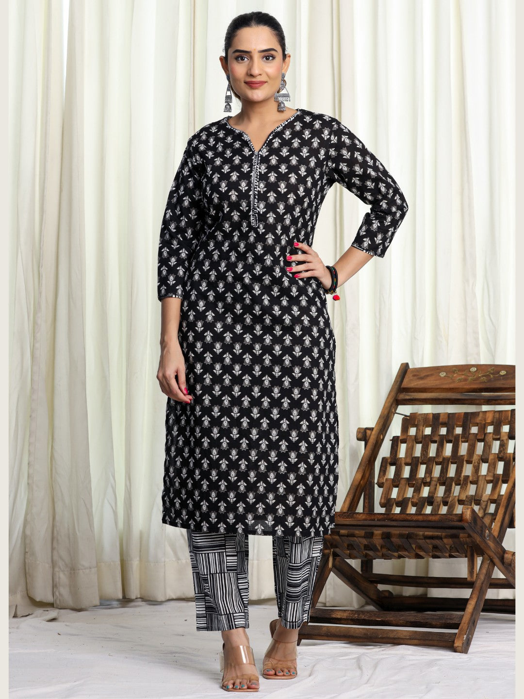 Pure Cotton Printed Kurta Pant Set with HandWork - Black