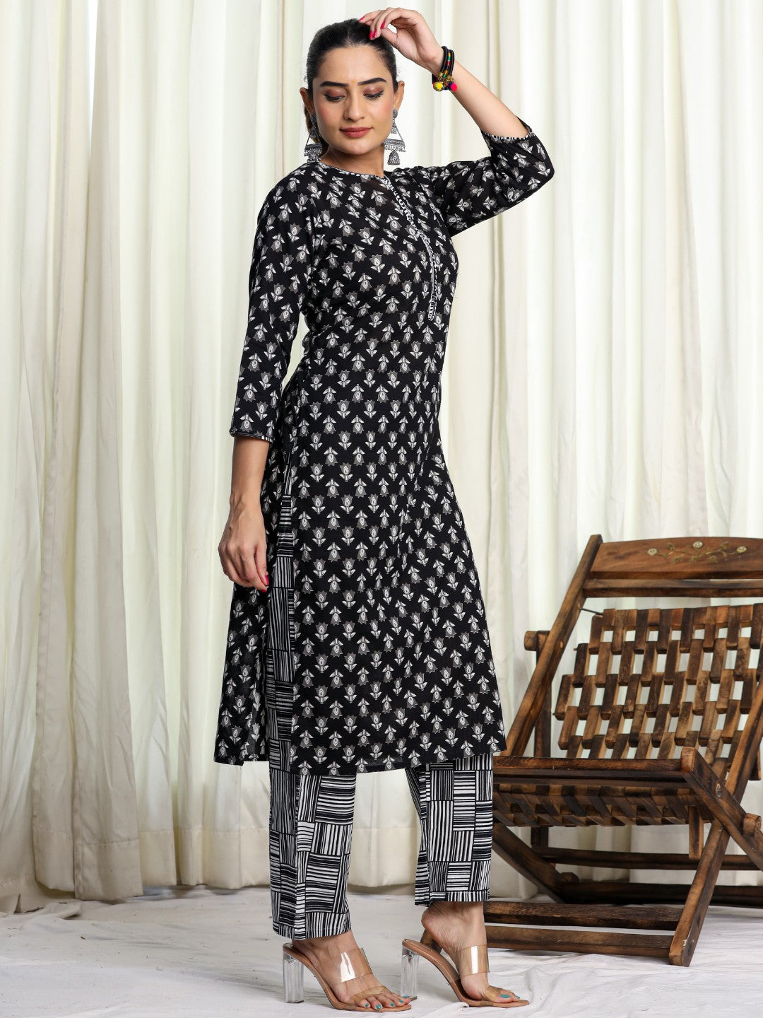 Pure Cotton Printed Kurta Pant Set with HandWork - Black
