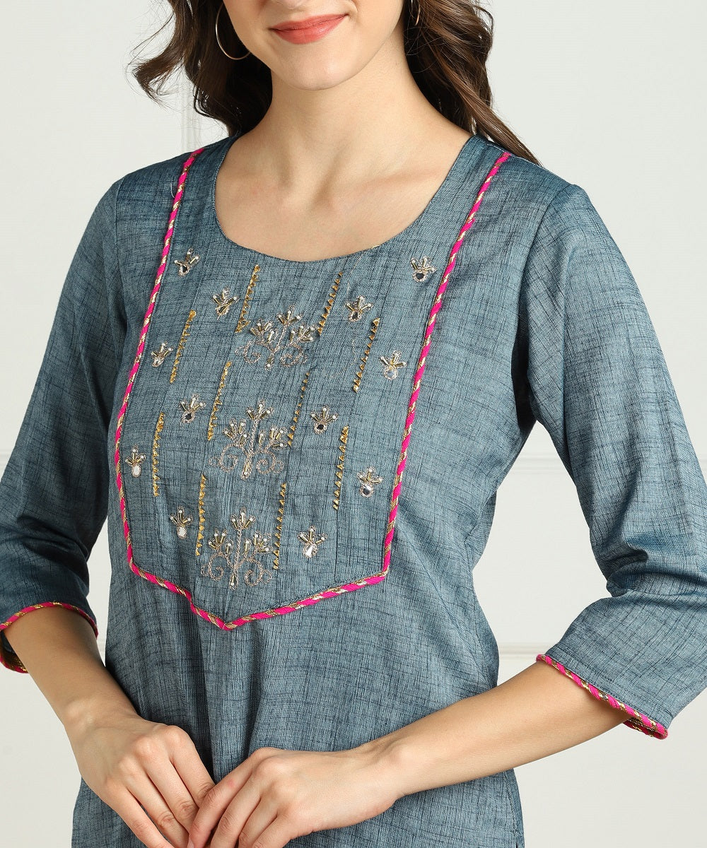 Rayon Slub Aari Embroidered Straight kurta - Blue