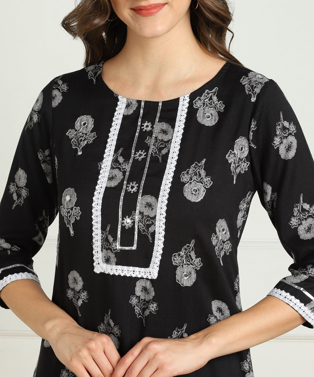 Premium Rayon Floral Print Embellished Straight kurta - Black