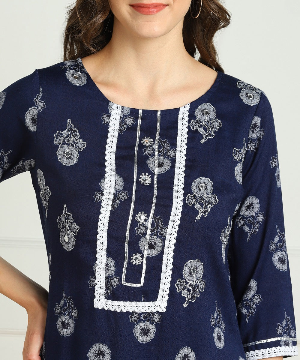 Premium Rayon Floral Print Embellished Straight kurta - Blue
