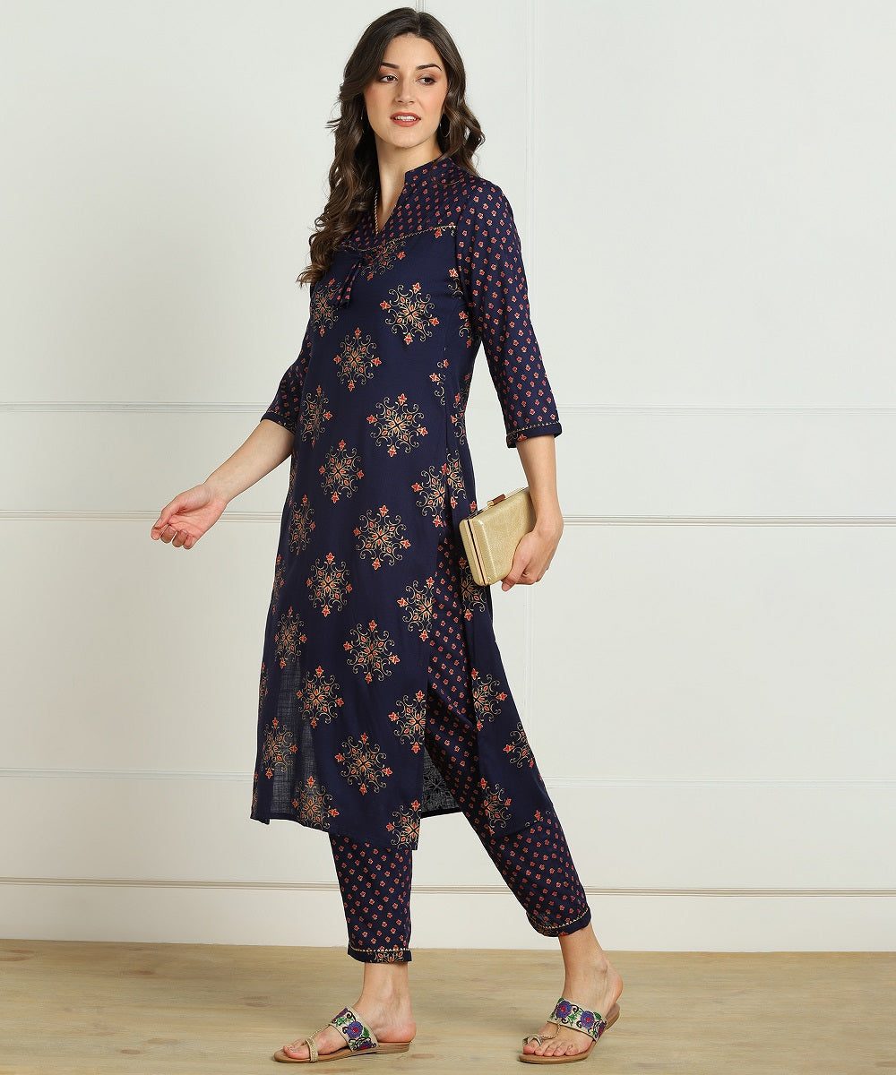 Ryon Slub Gold Print Gota Work Kurta Pant Set - Blue
