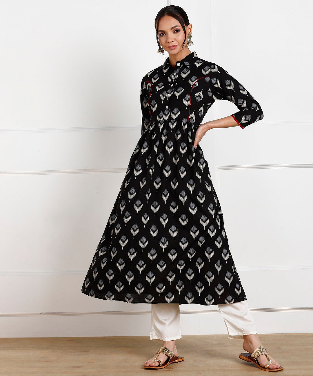 Cotton Floral Printed Gathered kurta - Black