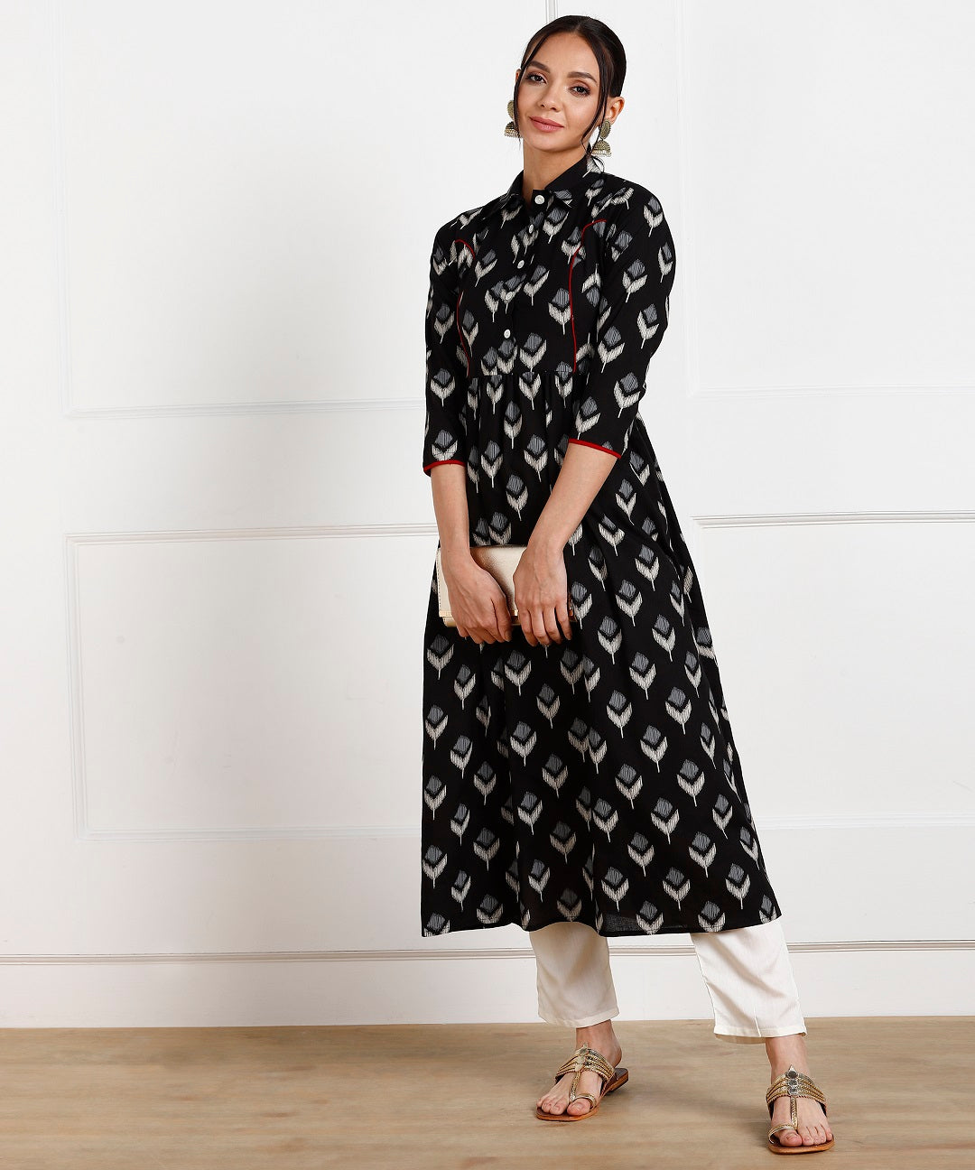 Cotton Floral Printed Gathered kurta - Black
