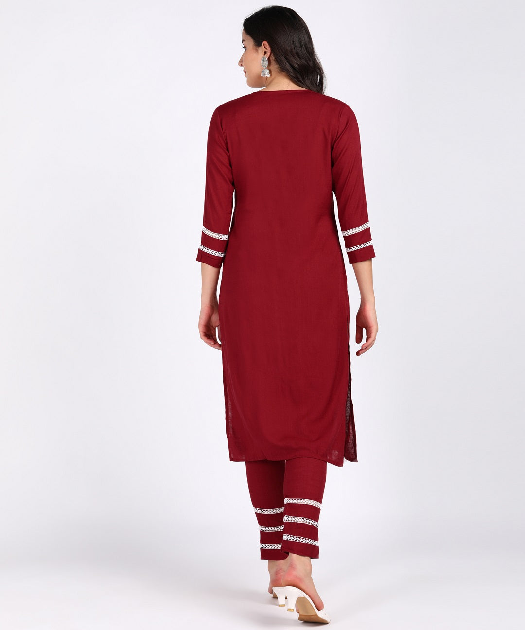 Solid Thread Embroidered Straight Kurta Pant Set - Maroon