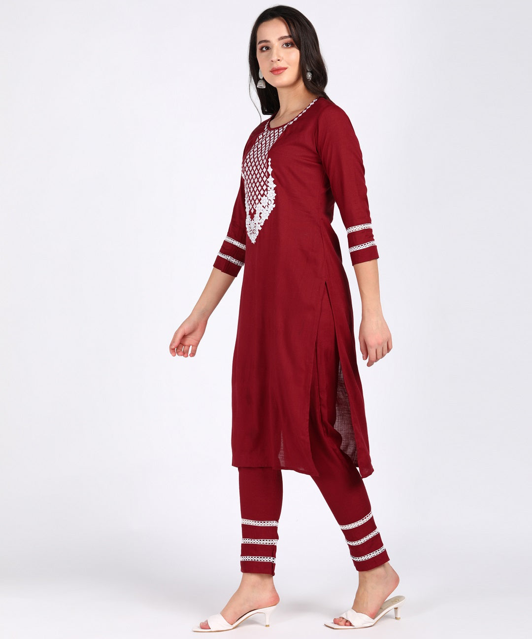 Solid Thread Embroidered Straight Kurta Pant Set - Maroon