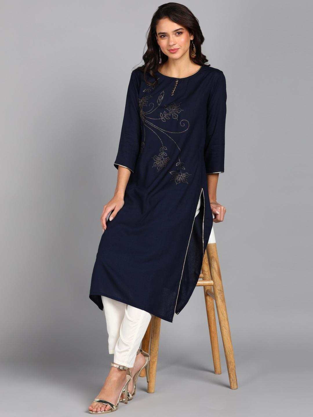 Floral Embellished Solid Kurta - Navy Blue