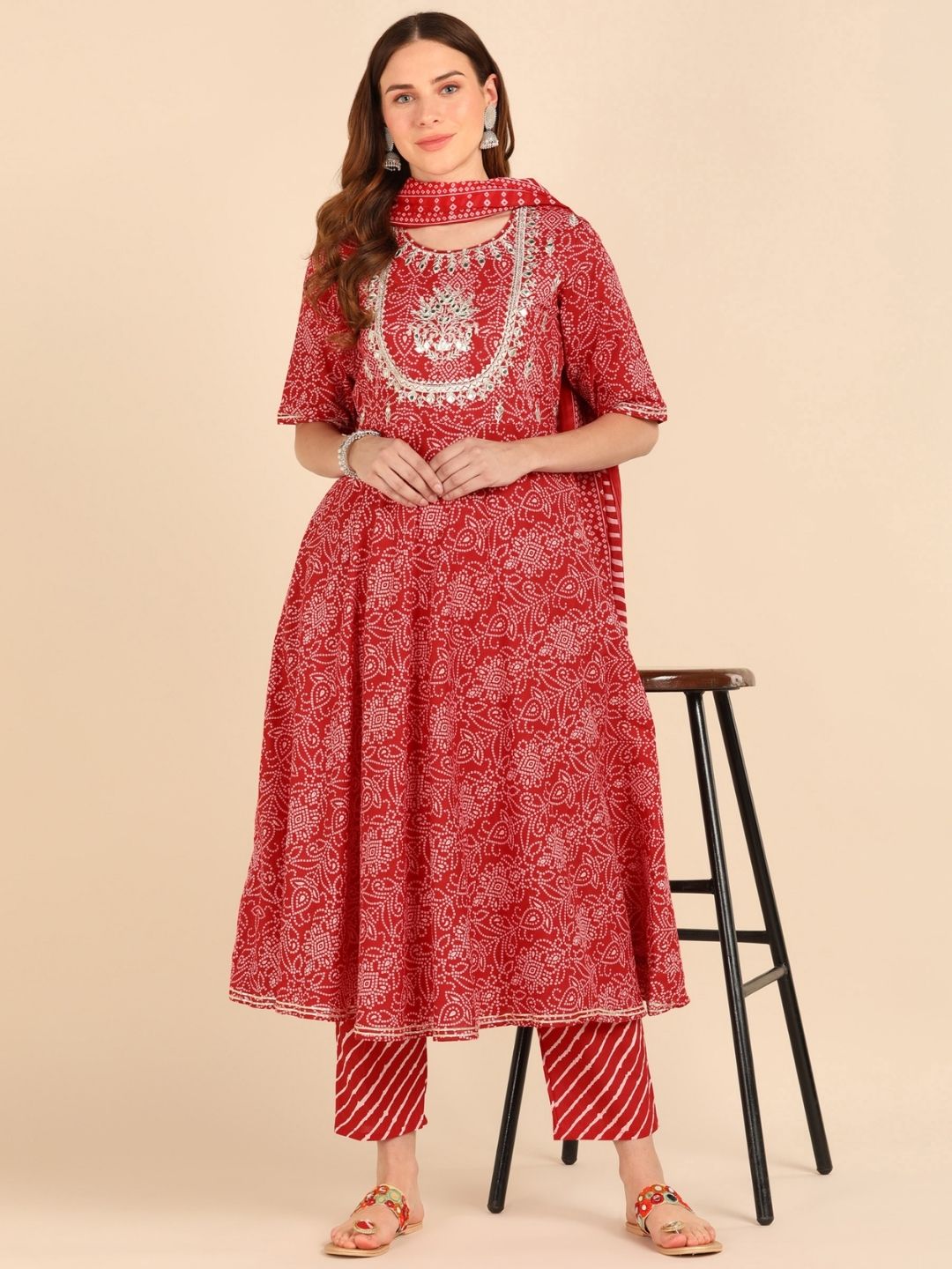 Bandhani Lehariya Print Kurta, Pant and Dupatta Set - Maroon