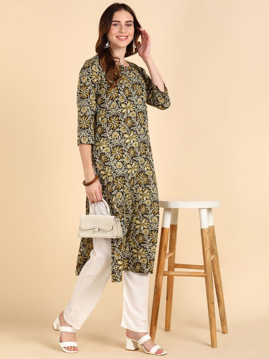 Pure Cotton Kalamkari Floral Print Straight Kurta