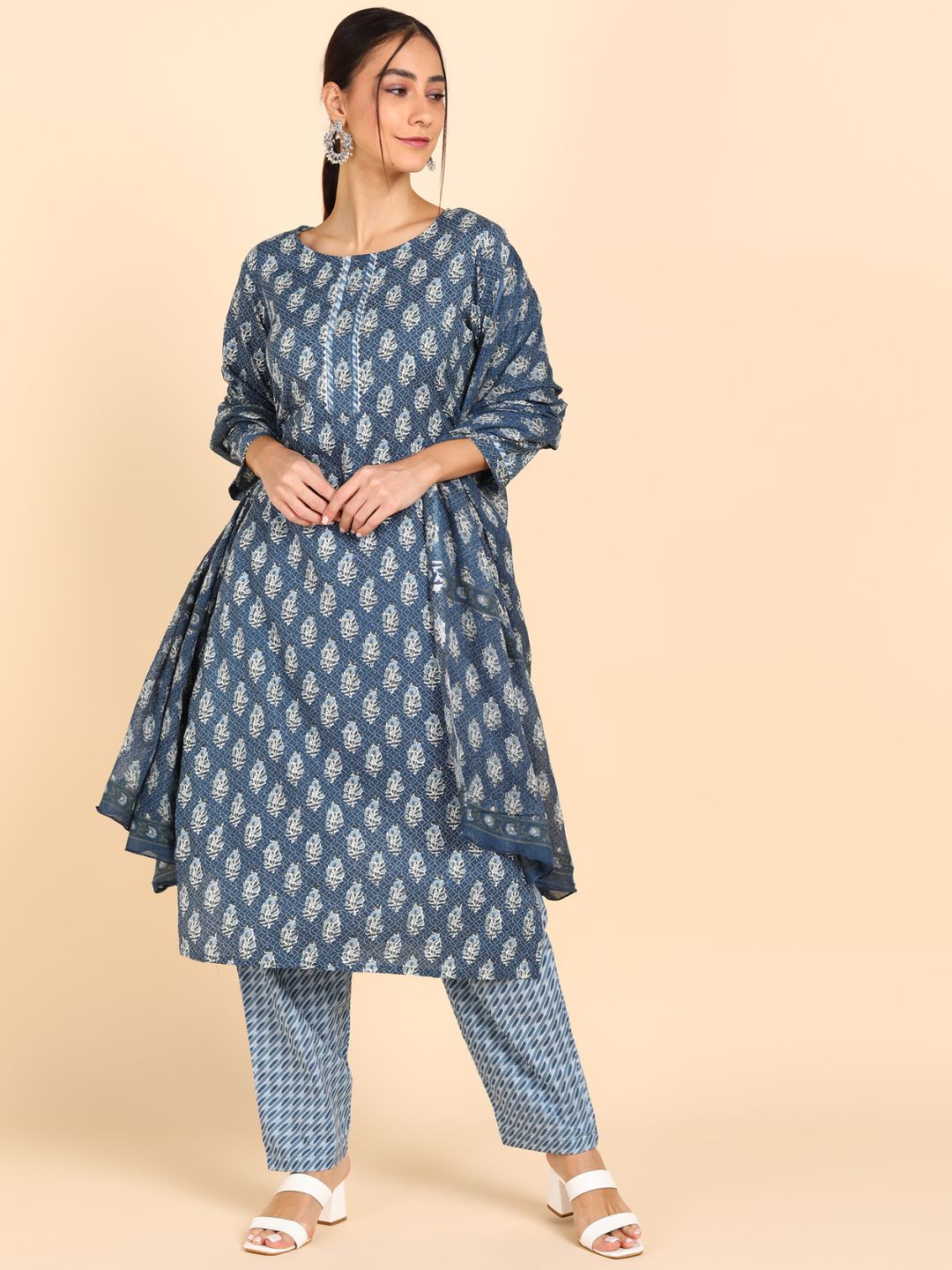 Pure Cotton Floral Print Kurta, Pant and Dupatta Set - Blue