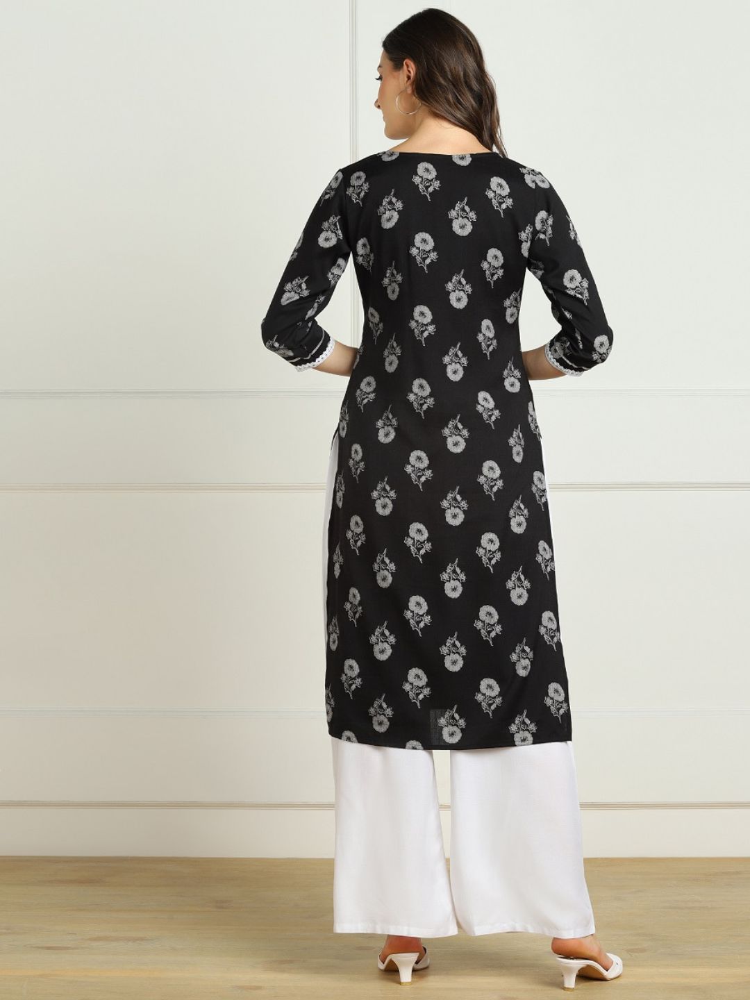 The Black & White Boho-Chic Set