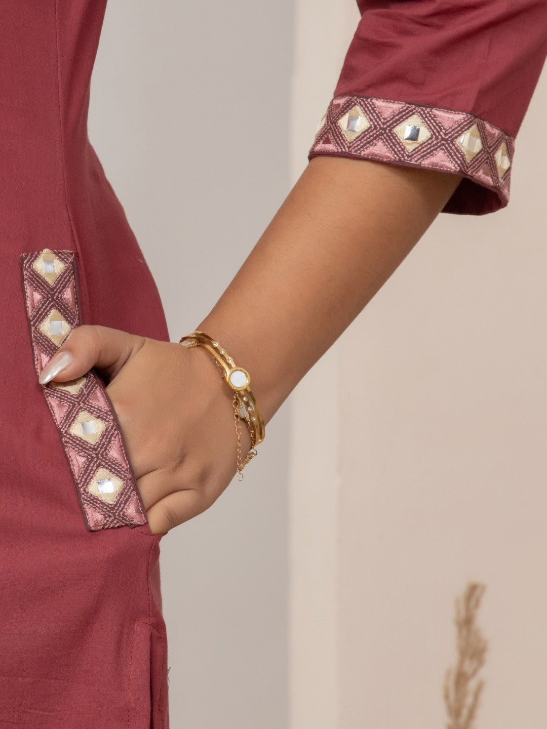 The Mauve Muse: Mirror-Work Magic Cotton Kurta