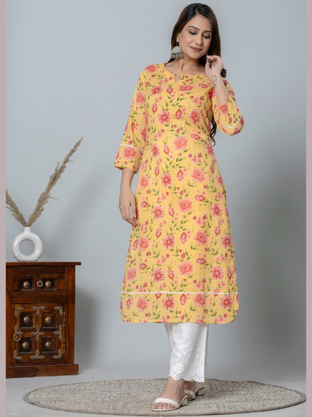 Pure Cotton Floral Print Keyhole Neck Kurta - Yellow