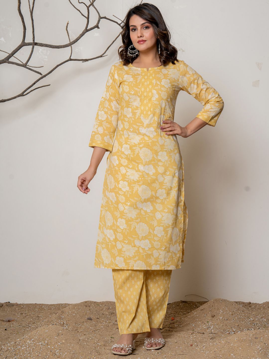 Cotton Printed Floral Print Combination Kurta with Pants Set - Gold