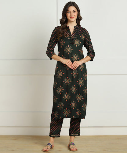 Ryon Slub Gold Print Gota Work Kurta Pant Set - Green
