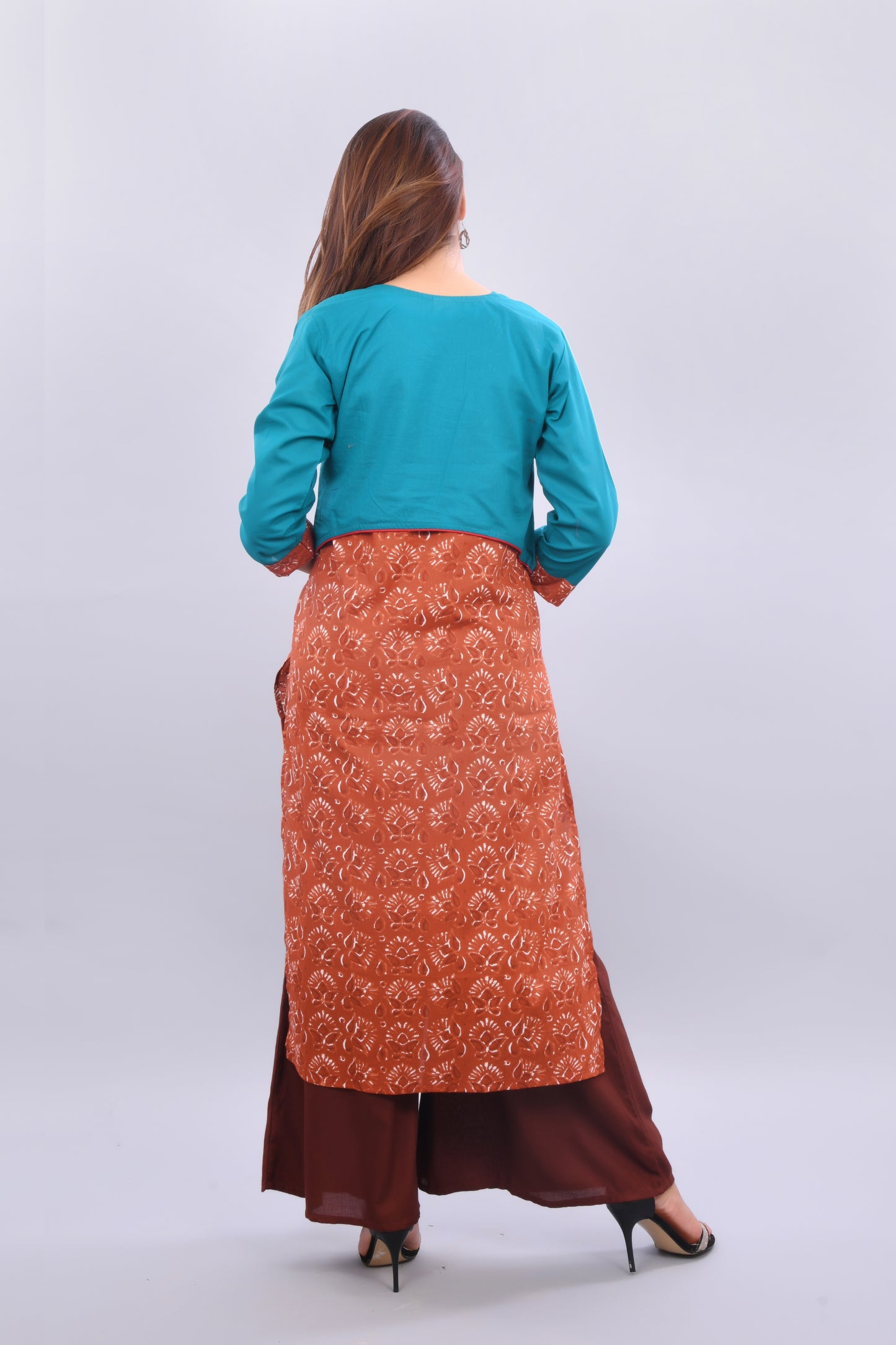 Vedana Women's Embroidered Shrug with Sleeveless Straight Kurta